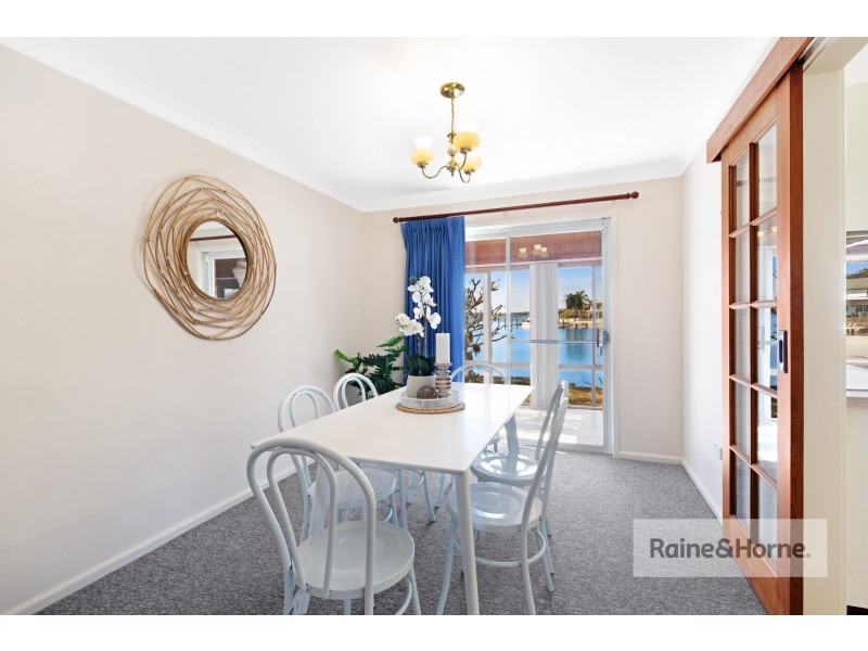 7 Mooring Place, St Huberts Island NSW 2257