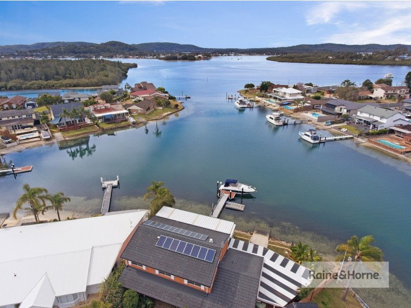 7 Mooring Place, St Huberts Island NSW 2257