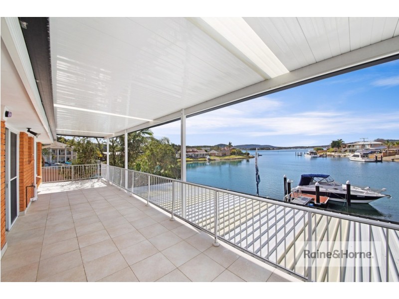 7 Mooring Place, St Huberts Island NSW 2257