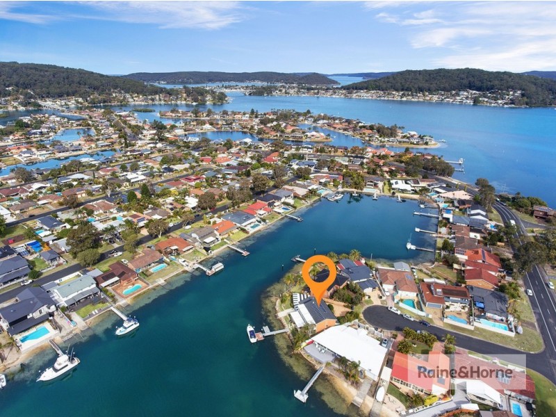 7 Mooring Place, St Huberts Island NSW 2257