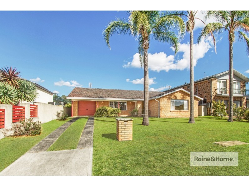 8 Helmsman Boulevard, St Huberts Island NSW 2257