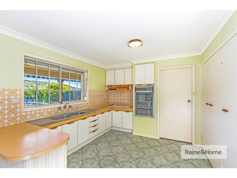 8 Helmsman Boulevard, St Huberts Island NSW 2257