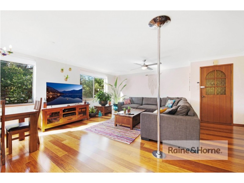 15 McLaurin Road, Umina Beach NSW 2257