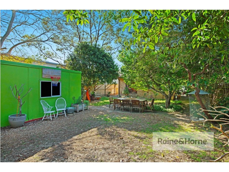 15 McLaurin Road, Umina Beach NSW 2257