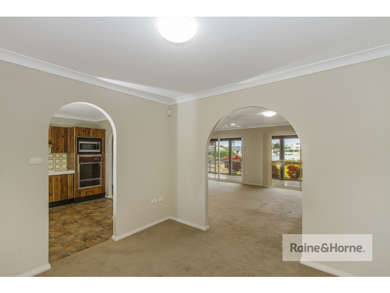 115 Helmsman Boulevarde, St Huberts Island NSW 2257