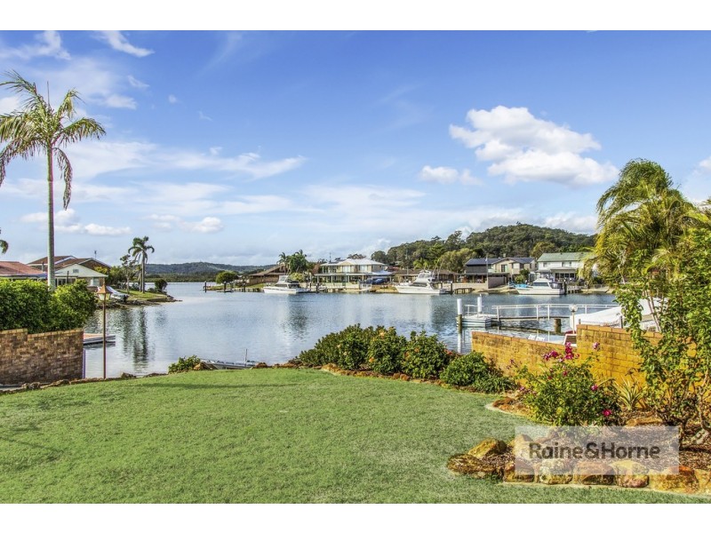 115 Helmsman Boulevarde, St Huberts Island NSW 2257