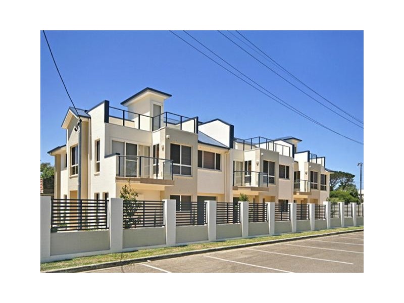 2/70 Sydney Avenue, Umina Beach NSW 2257