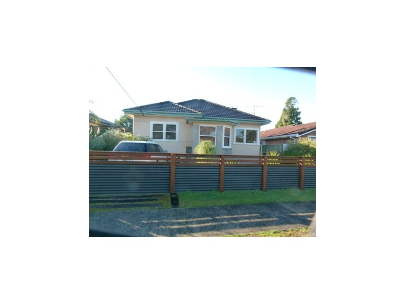 198 Memorial Avenue, Ettalong Beach NSW 2257