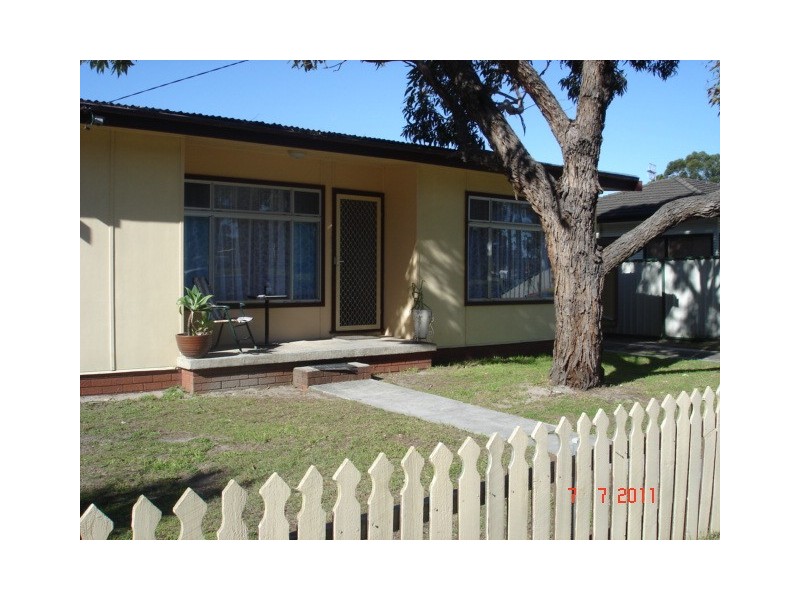 4 Picnic Parade, Ettalong Beach NSW 2257