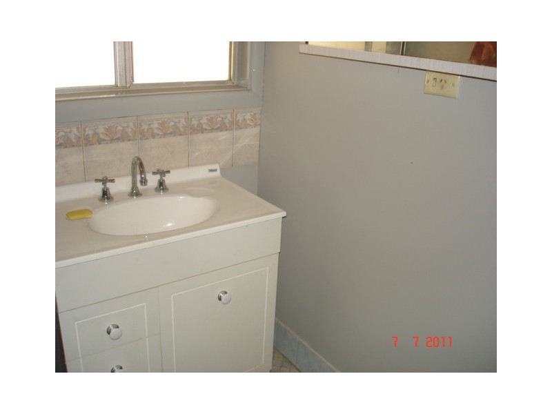 4 Picnic Parade, Ettalong Beach NSW 2257