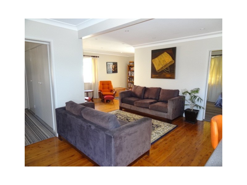 60 Sydney Avenue, Umina Beach NSW 2257