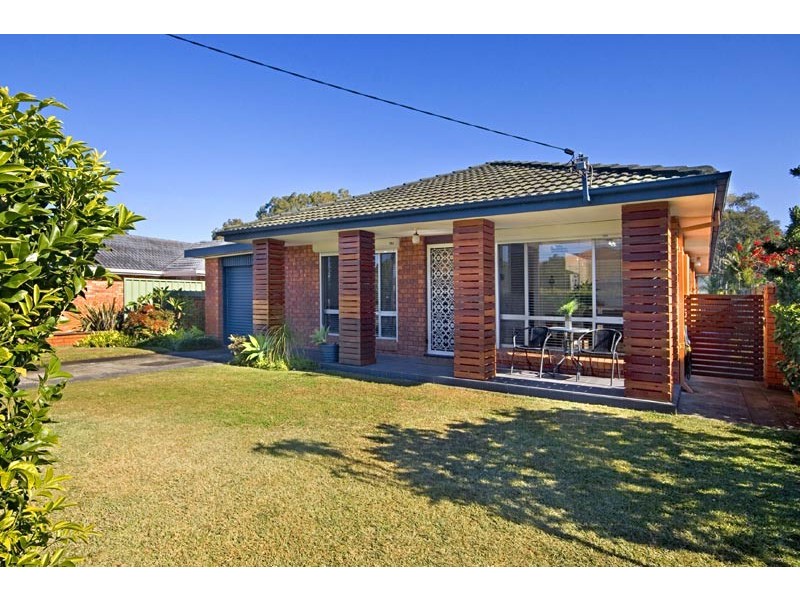 31 Honeysuckle Street, Umina Beach NSW 2257