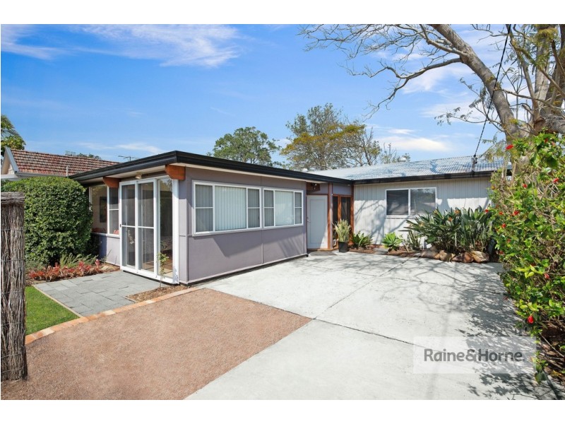 16 Palm Street, Ettalong Beach NSW 2257