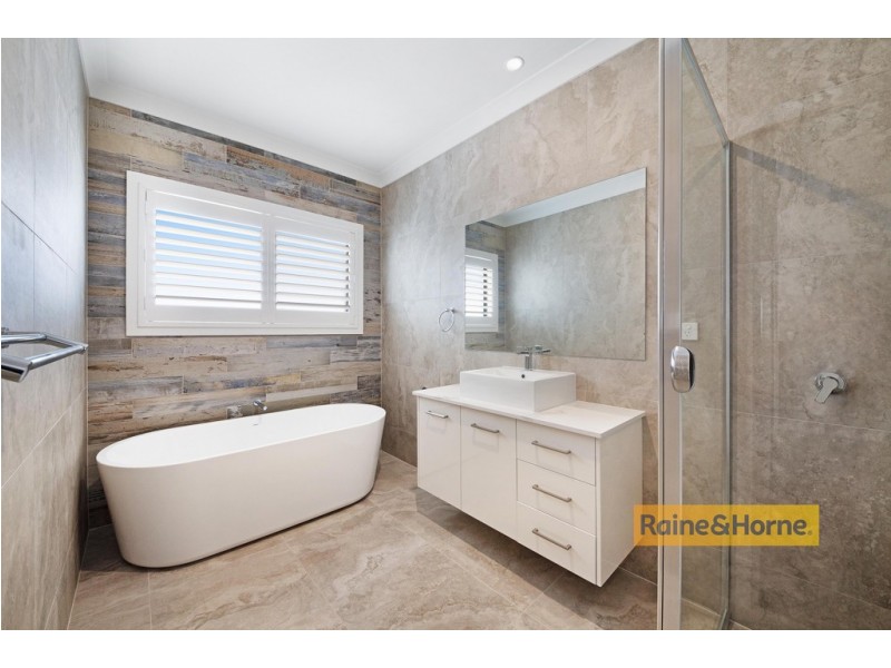 2/127 The Esplanade, Ettalong Beach NSW 2257