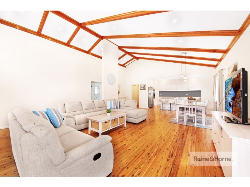 52 Donald Avenue, Umina Beach NSW 2257