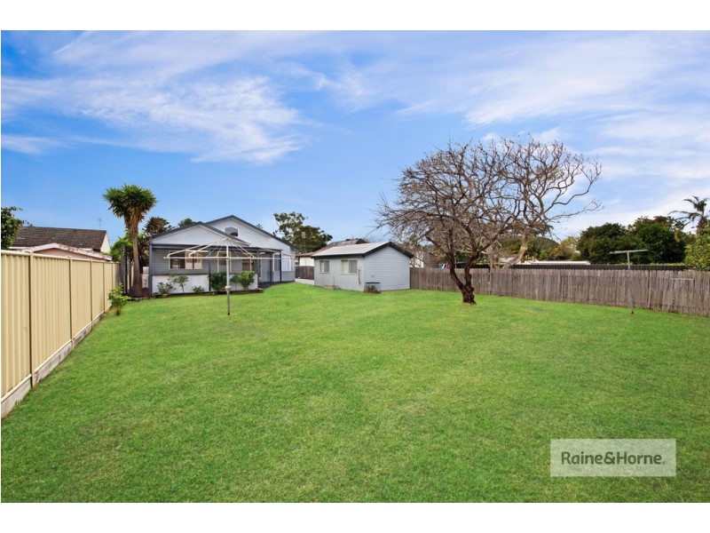 52 Donald Avenue, Umina Beach NSW 2257