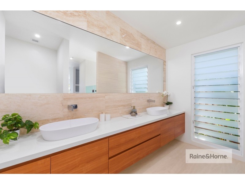 5 Brisbane Avenue, Umina Beach NSW 2257