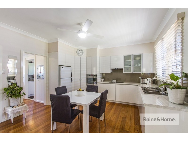 180 Memorial Avenue, Ettalong Beach NSW 2257