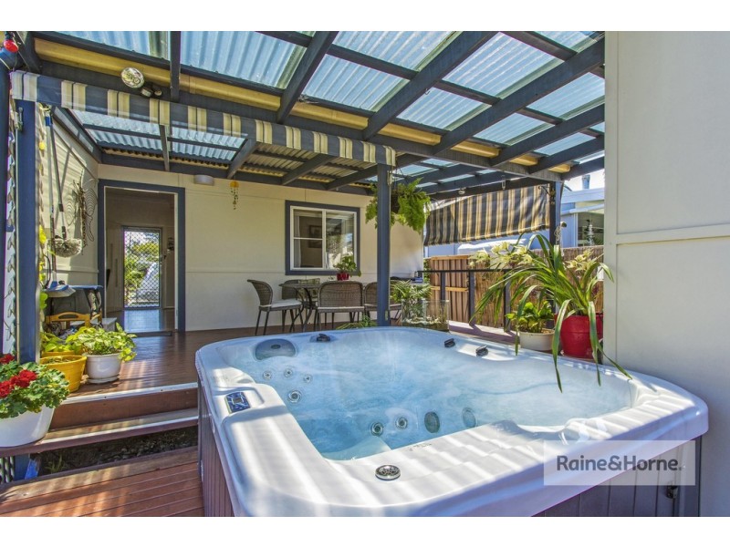 180 Memorial Avenue, Ettalong Beach NSW 2257