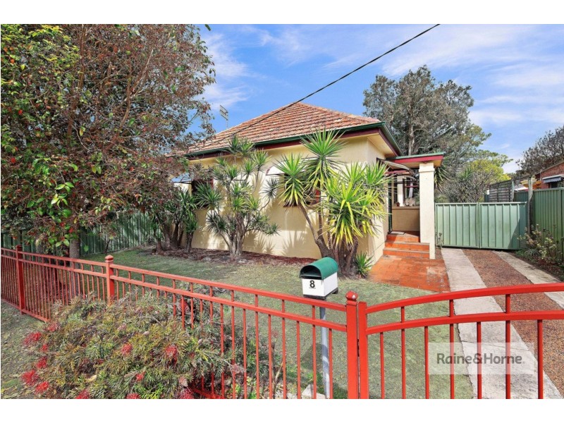 8 Bourke Road, Ettalong Beach NSW 2257