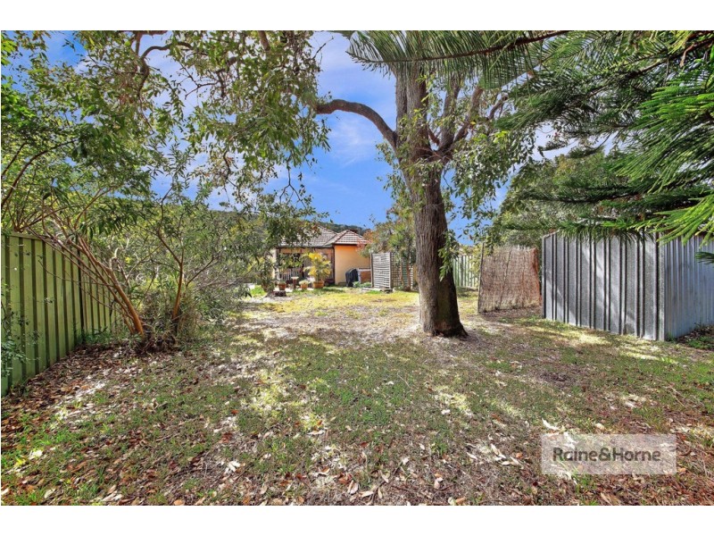 8 Bourke Road, Ettalong Beach NSW 2257
