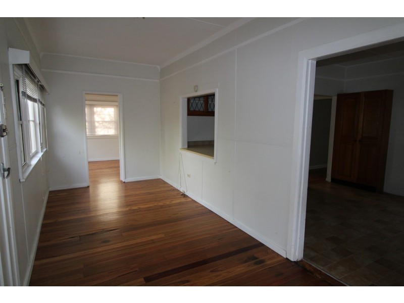 135 Memorial Avenue, Ettalong Beach NSW 2257