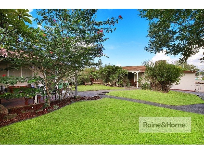 135 Memorial Avenue, Ettalong Beach NSW 2257