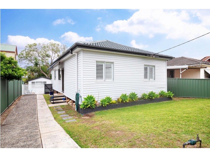 210 Burge Road, Woy Woy NSW 2256