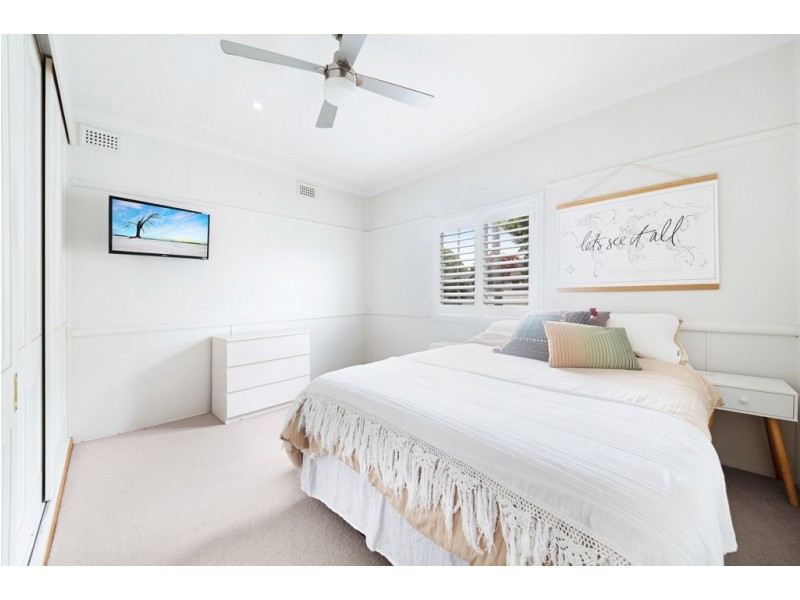 210 Burge Road, Woy Woy NSW 2256