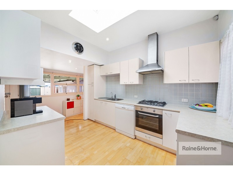 299 Ocean Beach Road, Umina Beach NSW 2257