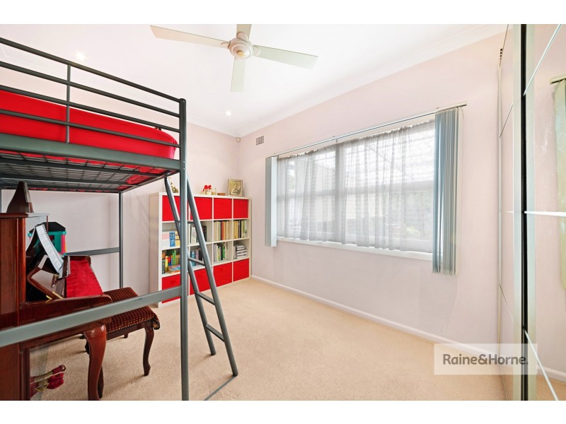 299 Ocean Beach Road, Umina Beach NSW 2257