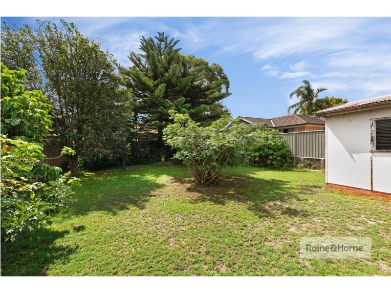 105 Karingi Street, Umina Beach NSW 2257