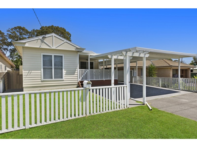 3 Carrington Avenue, Woy Woy NSW 2256