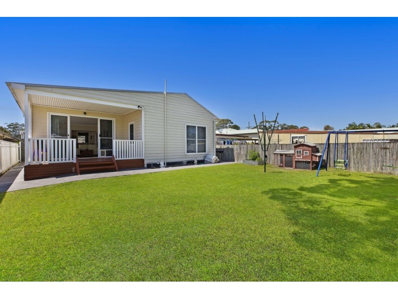 3 Carrington Avenue, Woy Woy NSW 2256