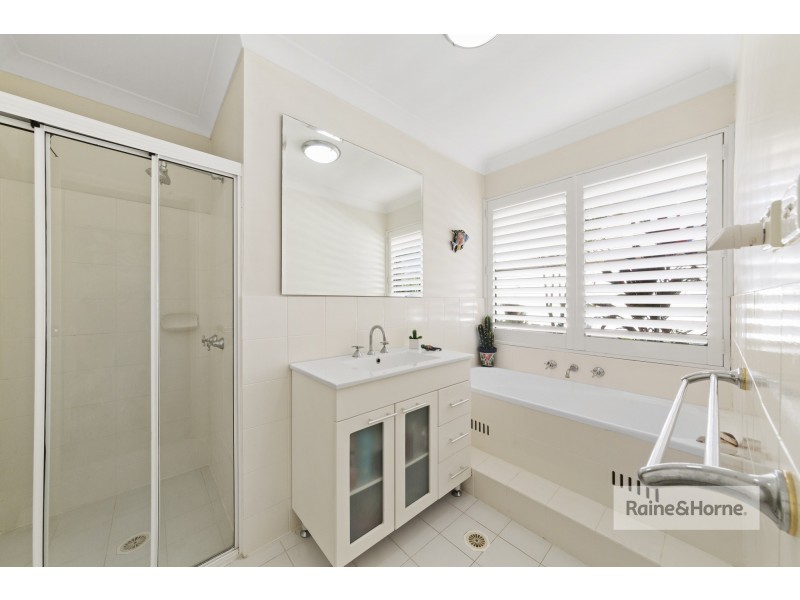 12 Discovery Street, St Huberts Island NSW 2257