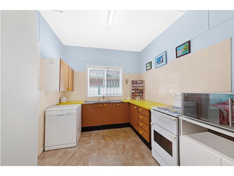 123 Memorial Avenue, Ettalong Beach NSW 2257