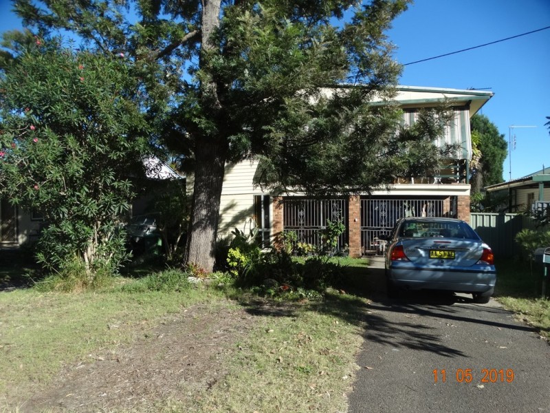 27B Carrington Avenue, Woy Woy NSW 2256