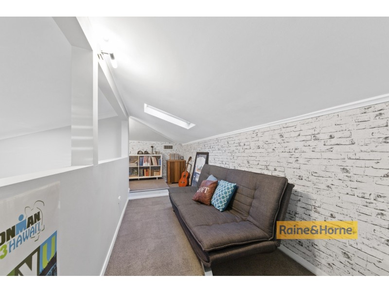 11 Nautilus Crescent, St Huberts Island NSW 2257