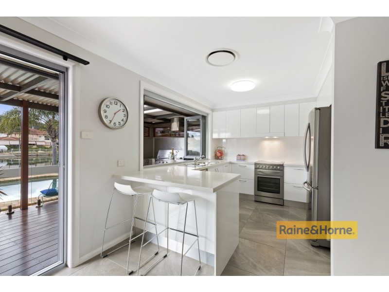 11 Nautilus Crescent, St Huberts Island NSW 2257