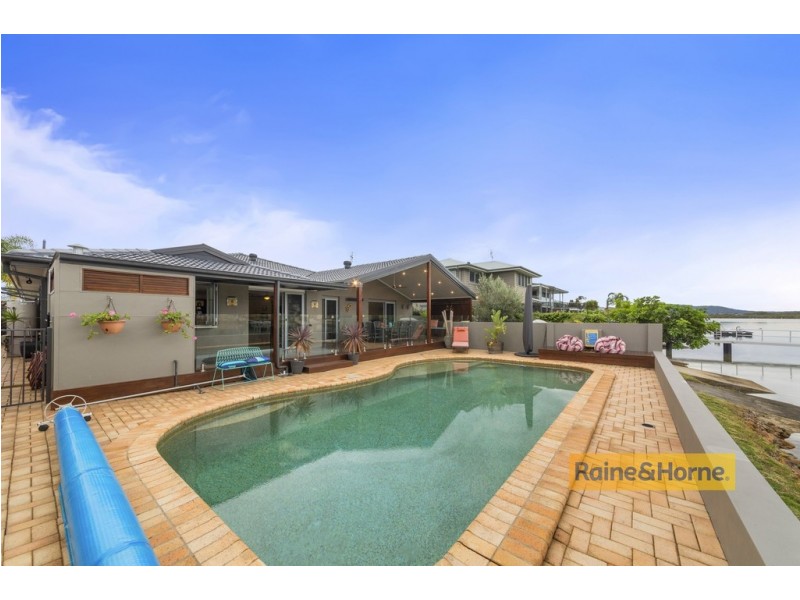 11 Nautilus Crescent, St Huberts Island NSW 2257