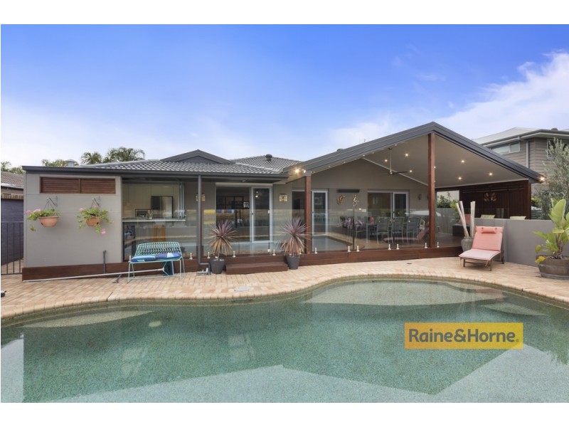 11 Nautilus Crescent, St Huberts Island NSW 2257