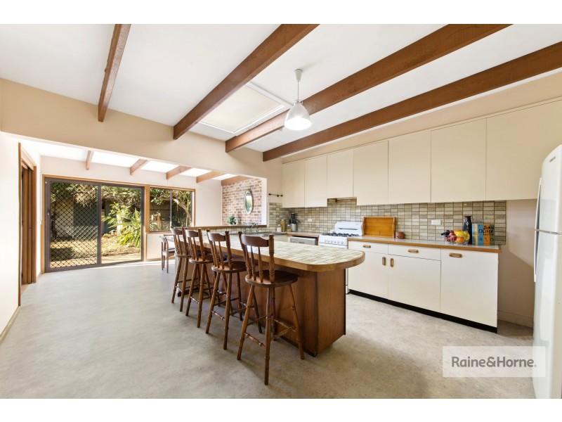 24 Crown Road, Umina Beach NSW 2257