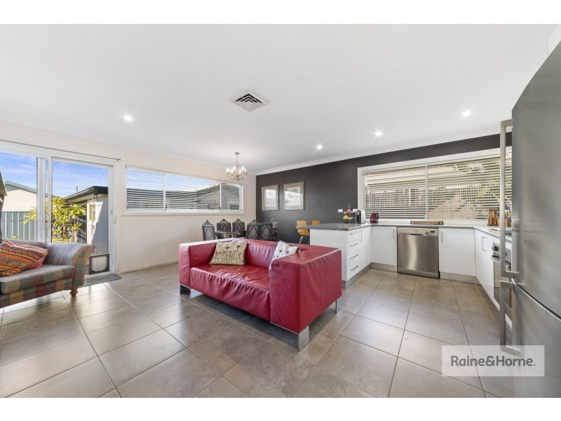 196 MEMORIAL AVENUE, Ettalong Beach NSW 2257