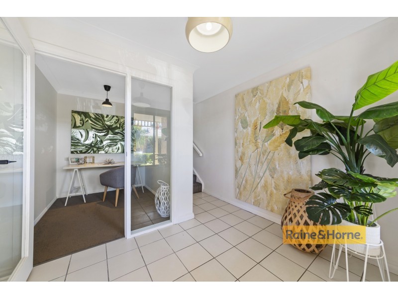 1/2 Shoalhaven Drive, Woy Woy NSW 2256