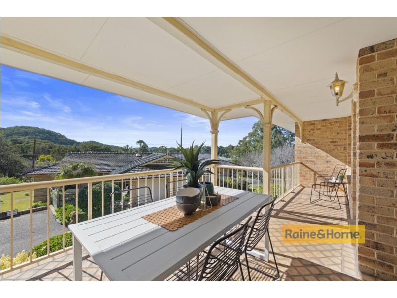 1/2 Shoalhaven Drive, Woy Woy NSW 2256