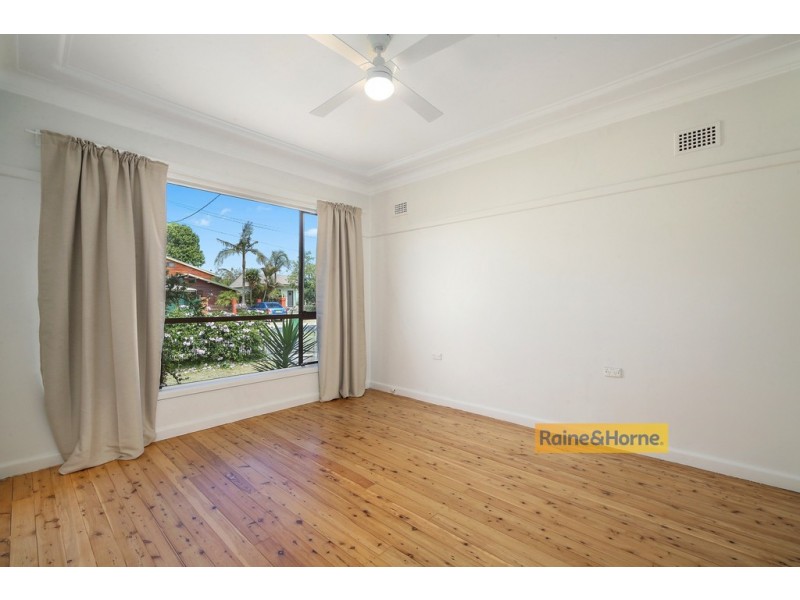 61 McEvoy Avenue, Umina Beach NSW 2257