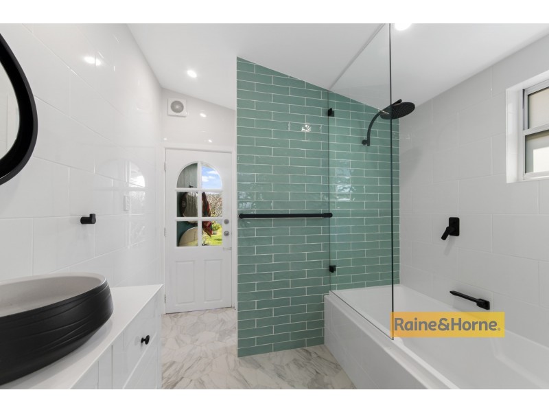 347 Ocean Beach Road, Umina Beach NSW 2257