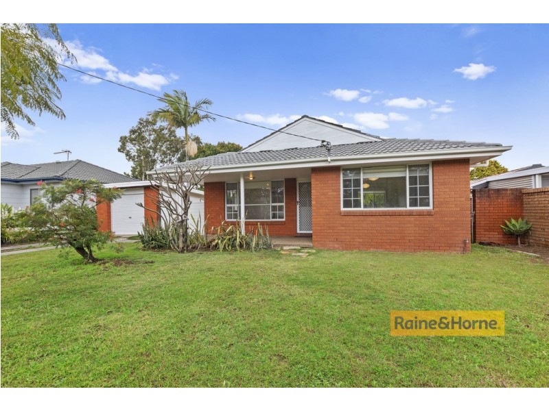 10 FOREST ROAD, Umina Beach NSW 2257