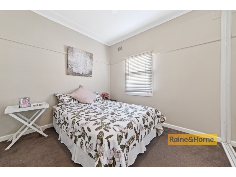 8 Cambridge Street, Umina Beach NSW 2257