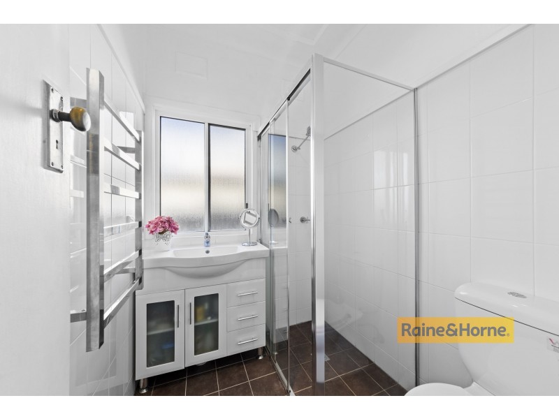 8 Cambridge Street, Umina Beach NSW 2257